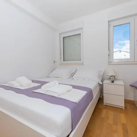 Apartment Marla Makarska