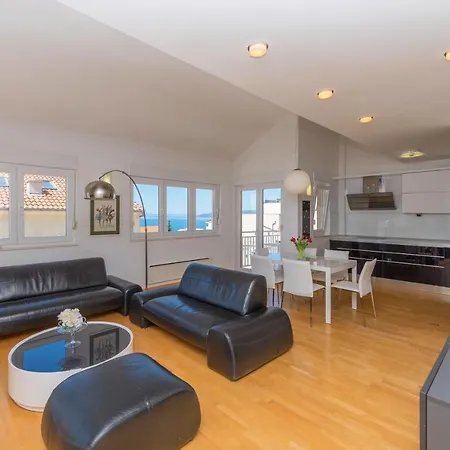 Marla Apartment Makarska