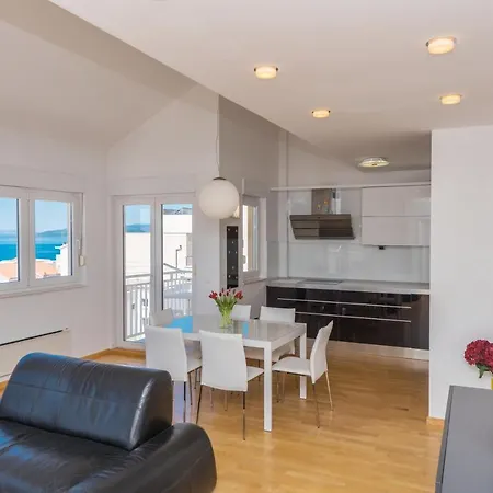 Marla Apartment Makarska