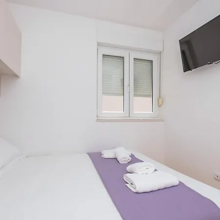 Marla Apartment Makarska