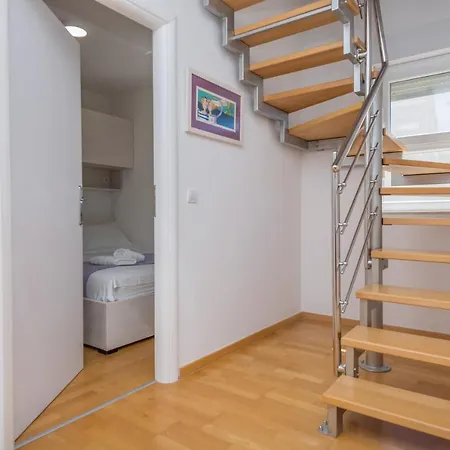 Marla Apartment Makarska