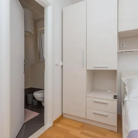 Marla Apartment Makarska